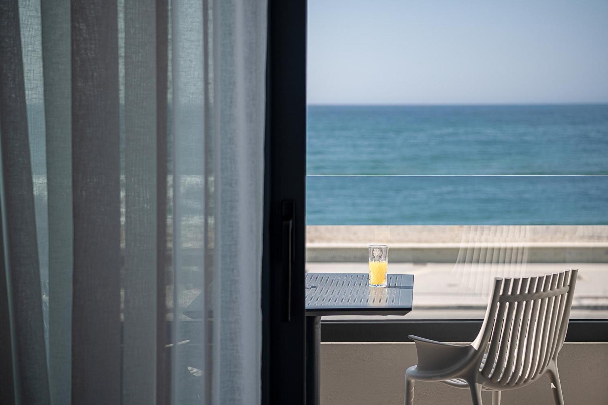 Calla Luxury Seafront Suites Rethymno  Екстер'єр фото